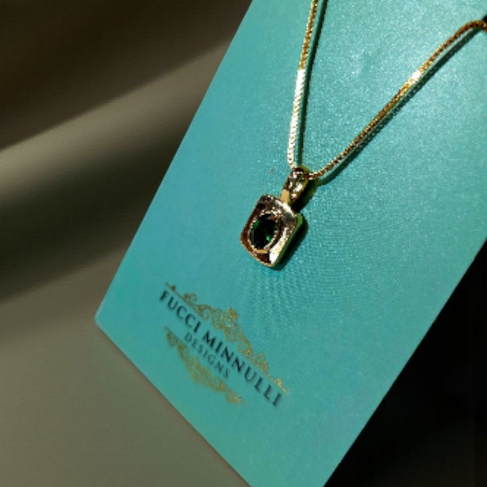 SALE!! Dainty Emerald Green CZ Pendant Necklace NWT - Picture 2 of 6